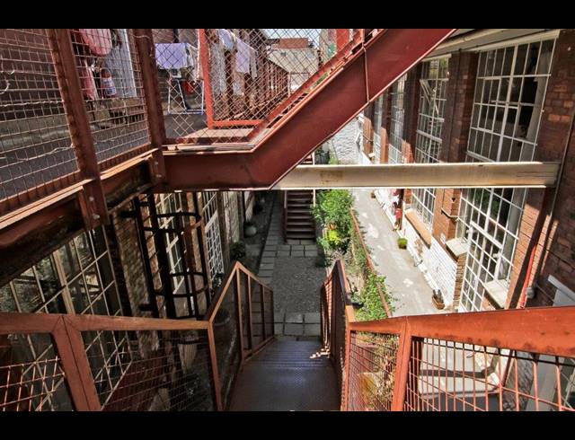 0.5 BEDROOM APARTMENT FOR SALE IN MABONENG